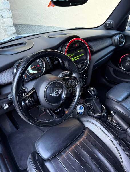 MINI Cooper S D/A u t o m a t/CH