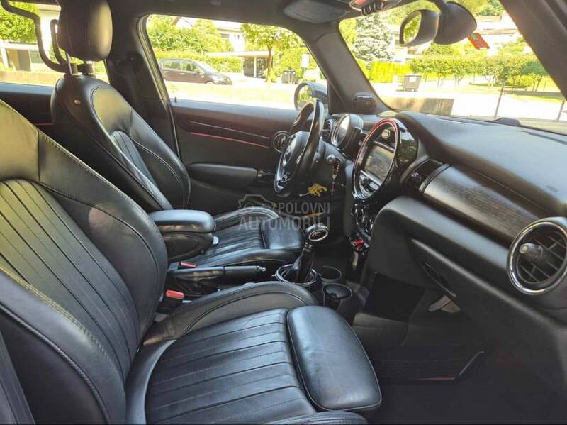 MINI Cooper S D/A u t o m a t/CH