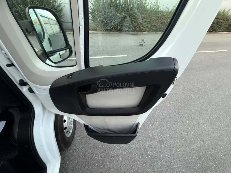 Peugeot Boxer L4H3/RAMPA/DHOLANDIA