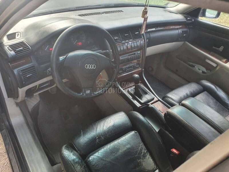 Audi S8 S8-Line