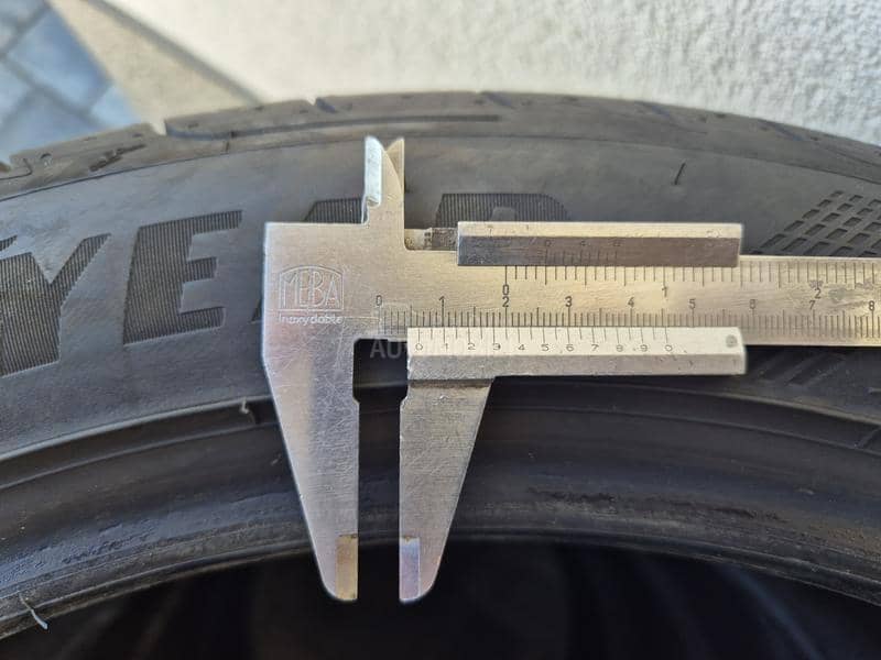 Goodyear 235/45 R19 Letnja