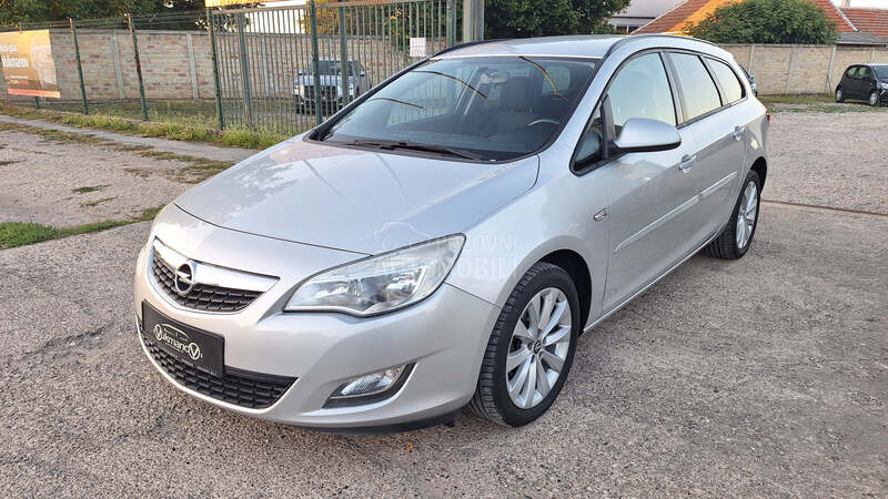 Opel Astra J 1.3cdti SportsTourer