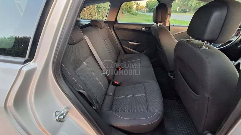 Opel Astra J 1.3cdti SportsTourer