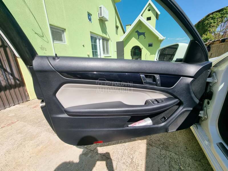 Mercedes Benz C 220 CDI