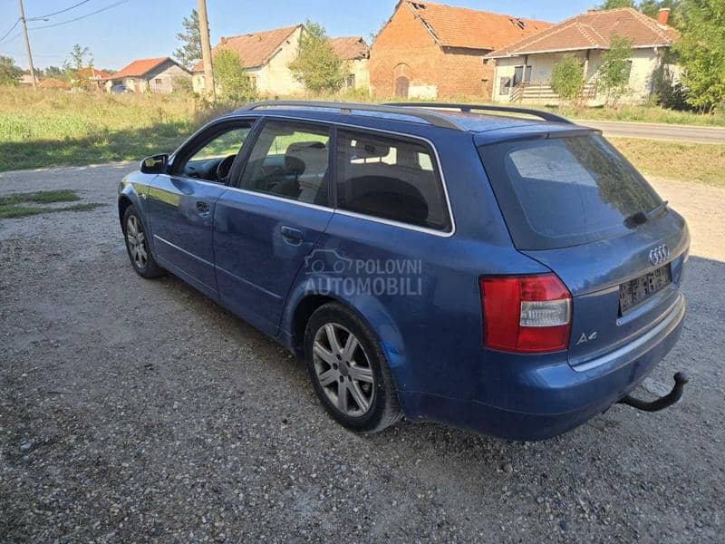 Audi A4 2003. god. -  kompletan auto u delovima