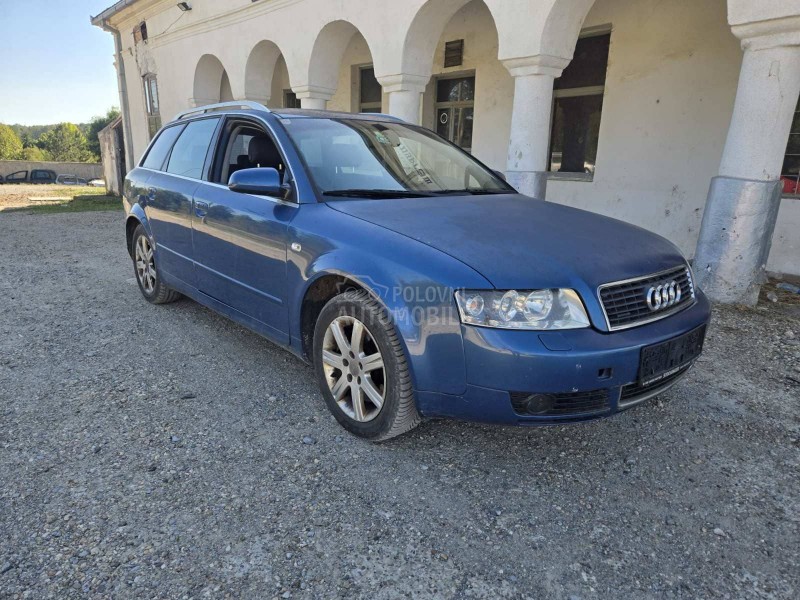 Audi A4 2003. god. -  kompletan auto u delovima