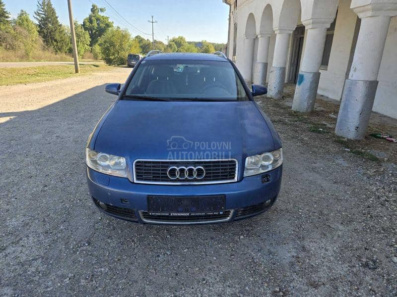 Audi A4 2003. god. -  kompletan auto u delovima