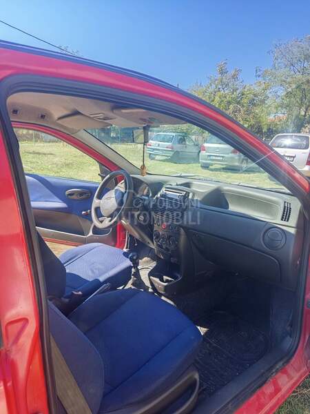 Fiat Punto 1.2 8v