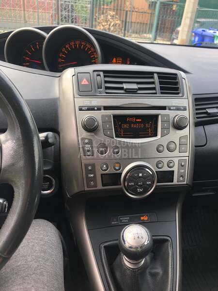 Toyota Verso 2.2 D-4D D-CAT