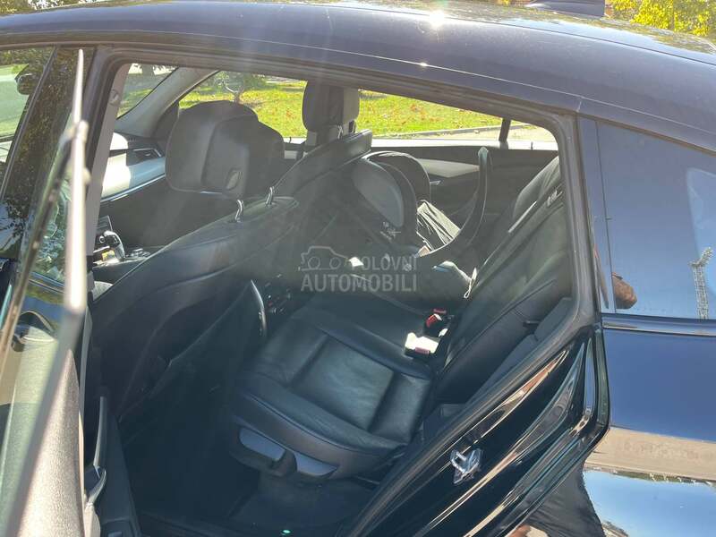 BMW 530 GT 3.0 / 4x4