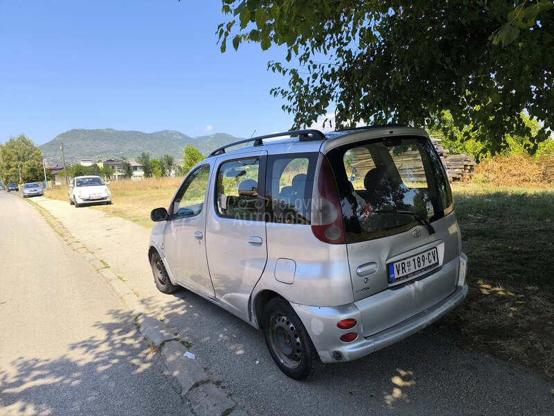 Toyota Yaris Verso 1.3 vvti