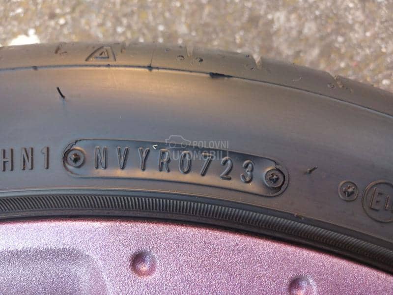 Falken 235/40 R19 Letnja