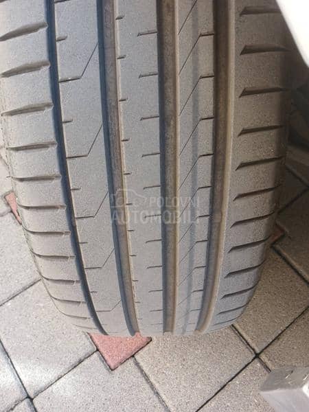 Falken 235/40 R19 Letnja