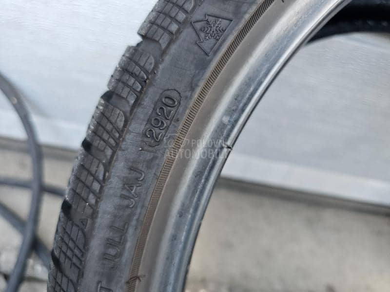 Westlake 225/35 R19 Zimska