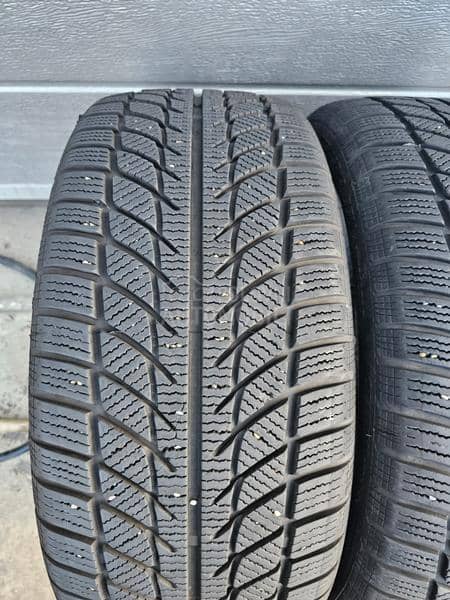 Westlake 225/35 R19 Zimska