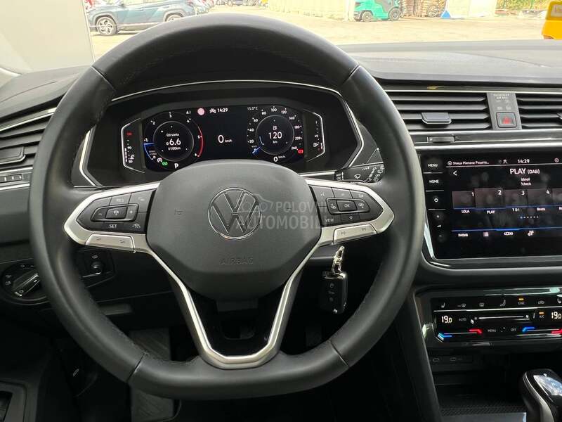 Volkswagen Tiguan 2.0-DSG-Elegance
