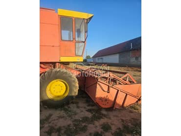 Zmaj 142 sa kederom za kukuruz