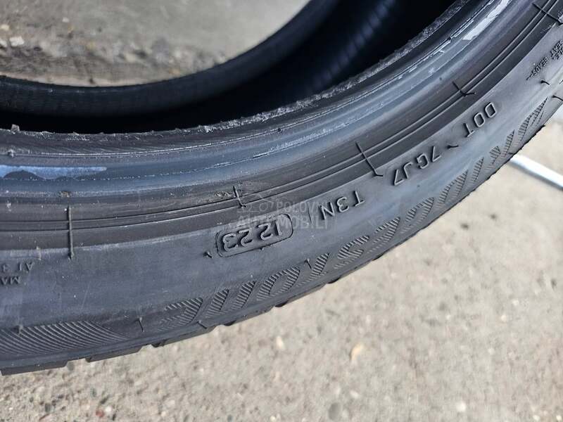 Bridgestone 225/45 R18 Zimska