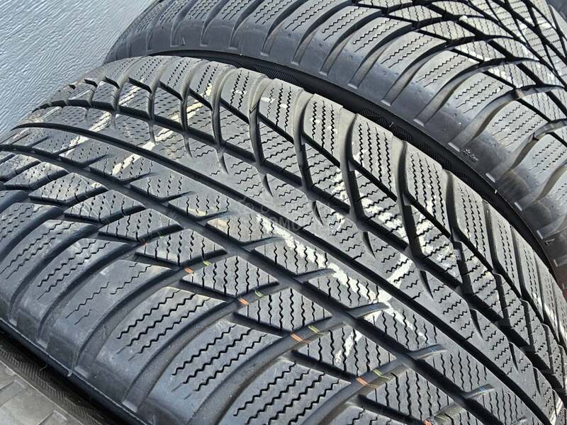 Bridgestone 225/45 R18 Zimska