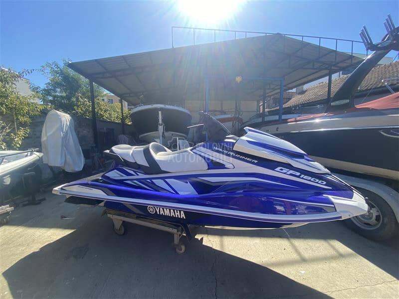 Yamaha GP 1800
