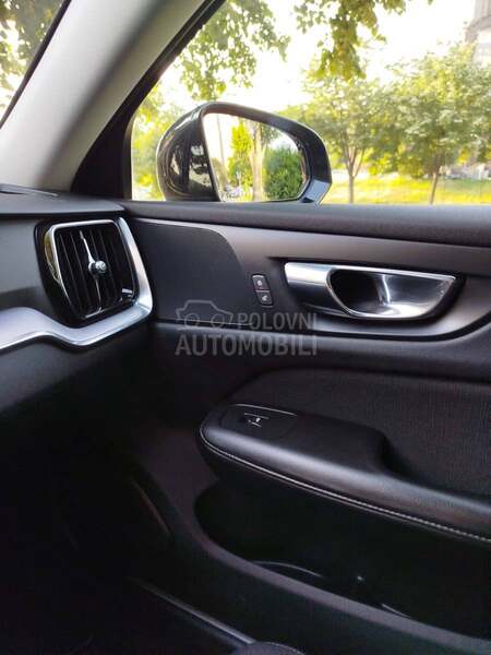 Volvo V60 2.0D3 Black Edition