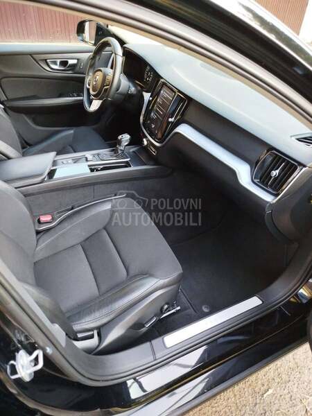 Volvo V60 2.0D3 Black Edition