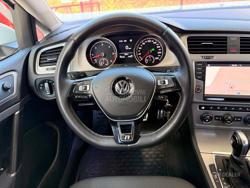 Volkswagen Golf 7 r-line/dsg/Led/kam