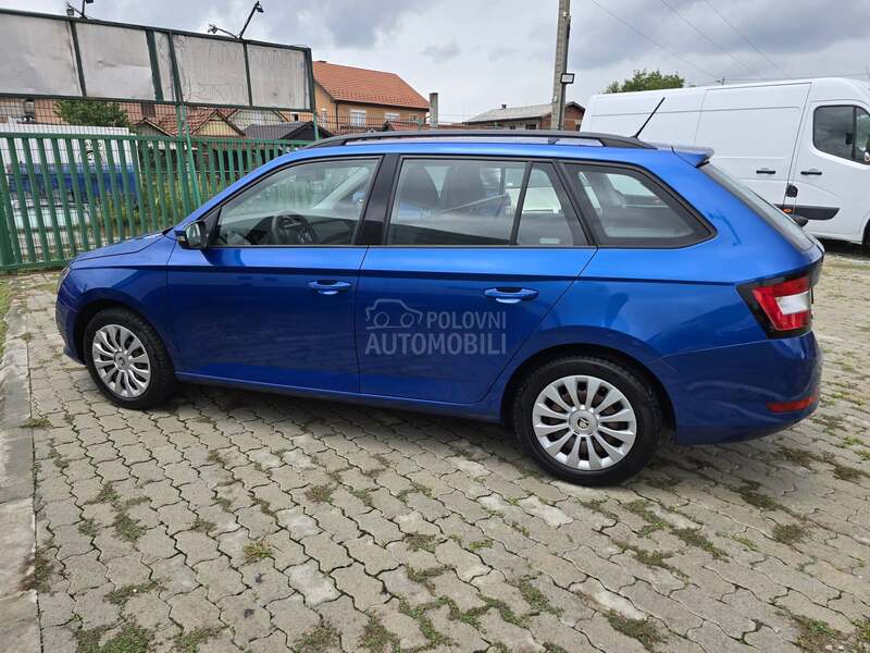 Škoda Fabia 1.0 tsi van