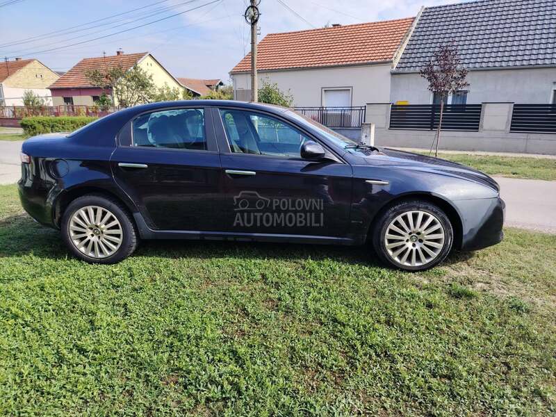 Alfa Romeo 159 