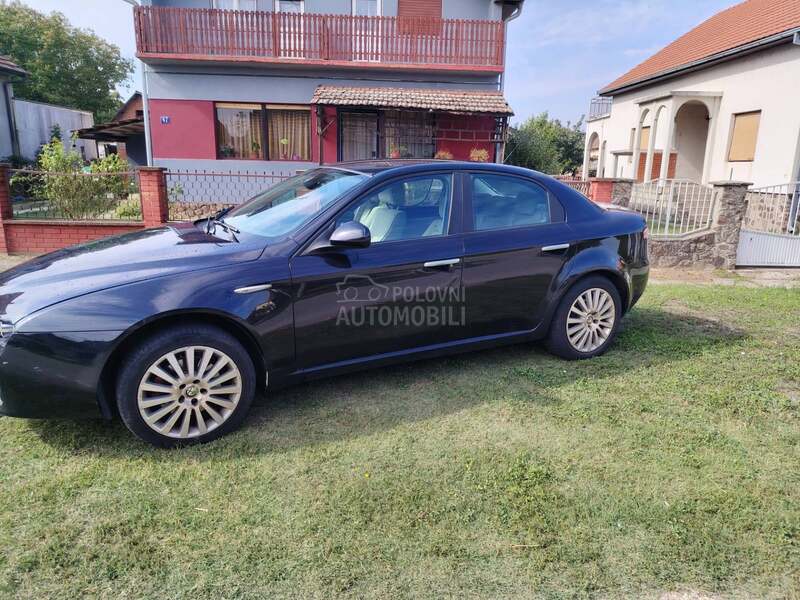 Alfa Romeo 159 