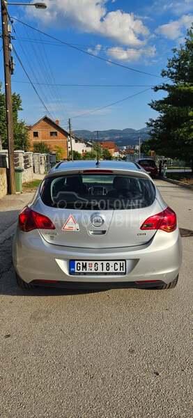 Opel Astra J 1,7 CDTI