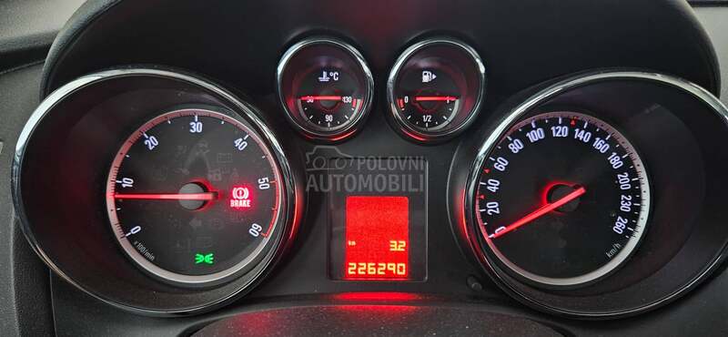 Opel Astra J 1,7 CDTI