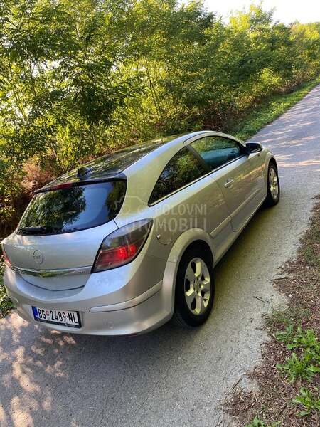 Opel Astra H 1.9 cdti
