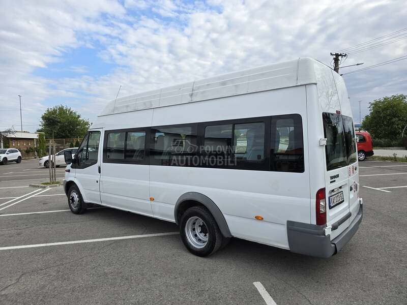 Ford Transit 18 sedista
