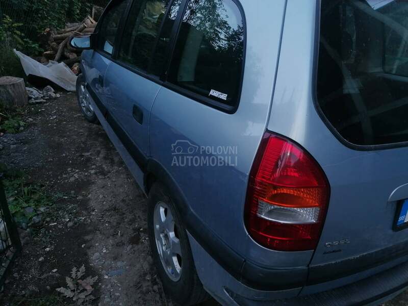 Opel Zafira 