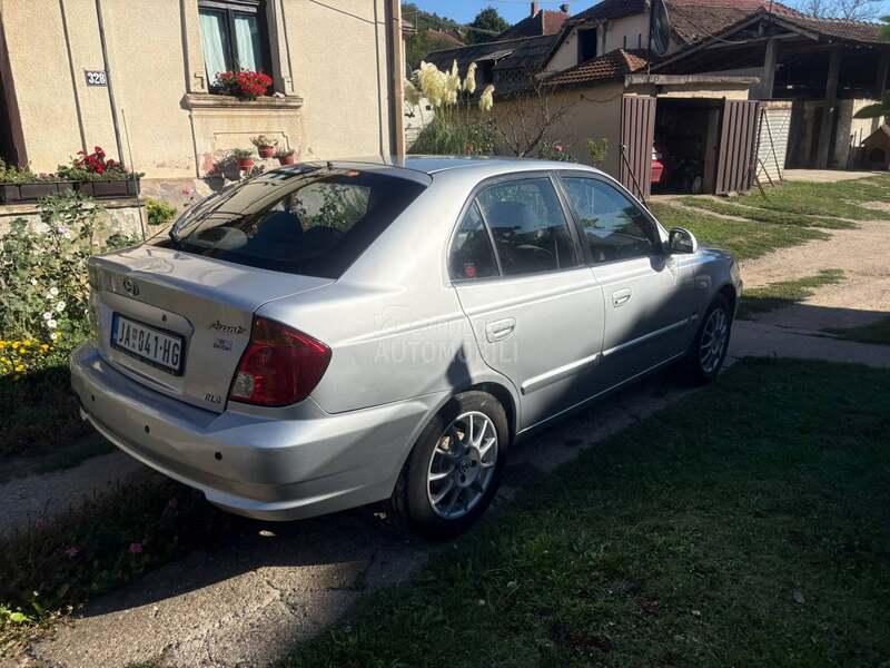 Hyundai Accent 