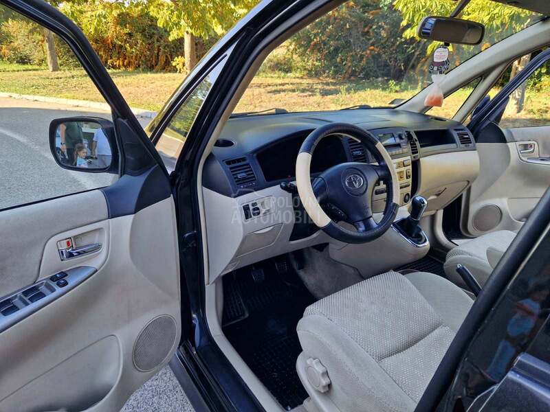 Toyota Corolla Verso D4D