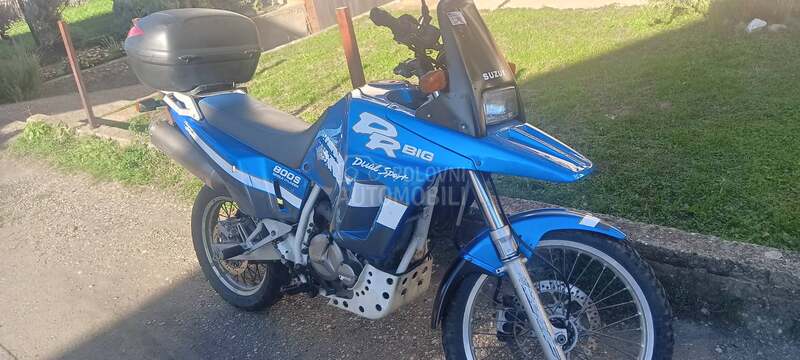 Suzuki DR 800
