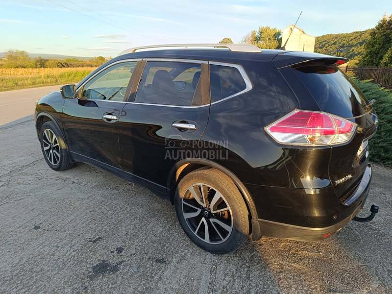 Nissan X-Trail 1.6 Turbo