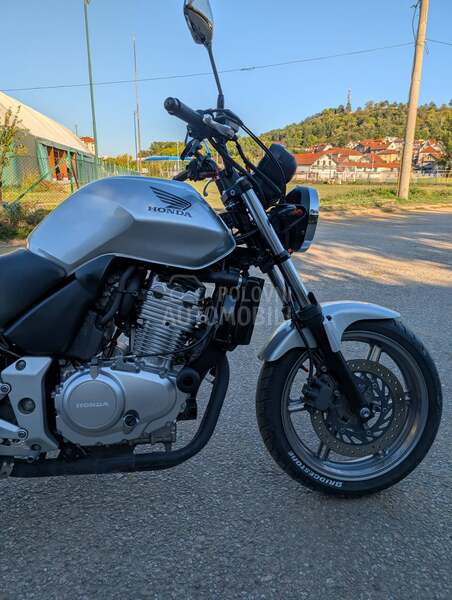 Honda CBF 500