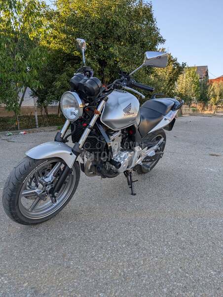 Honda CBF 500
