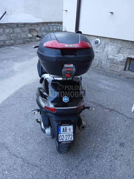 Piaggio MP3 400 LT