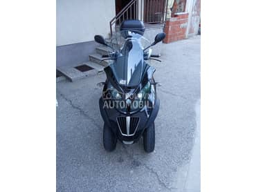 Piaggio MP3 400 LT