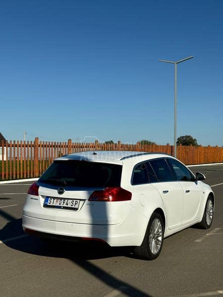 Opel Insignia Cosmo