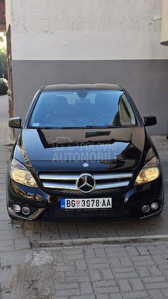 Mercedes Benz B 200 