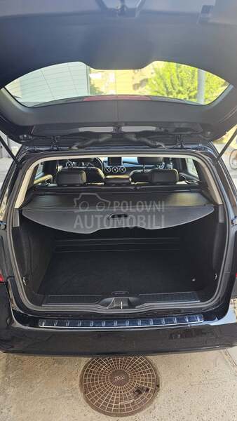 Mercedes Benz B 200 