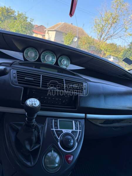 Peugeot 807 