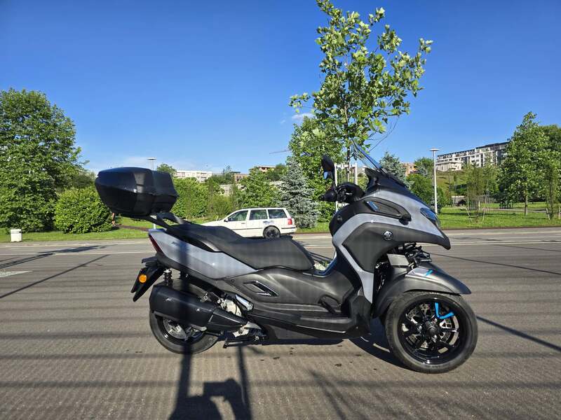 Yamaha TRICITY 300 B