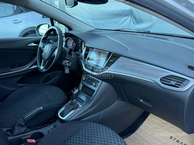 Opel Astra K 1.5 NAVY / AUTO