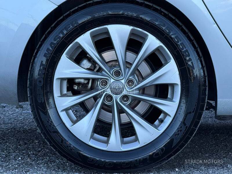 Opel Astra K 1.5 NAVY / AUTO
